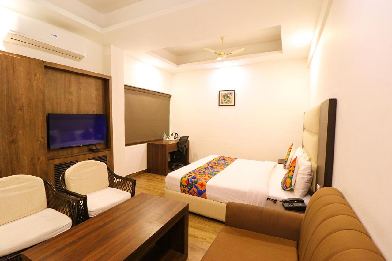 FabHotel Bel Morris New Delhi Buitenkant foto